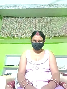Snapshot of ZIVAA chatting on 04/02/26, 08:45 ZIVAA online show from 04/02/26, 08:45