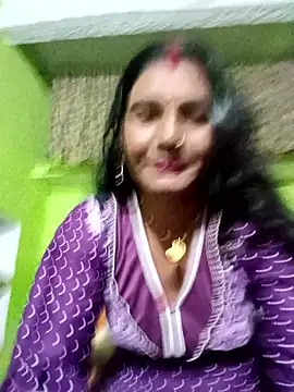 Snapshot of ZIVAA chatting on 04/06/26, 11:00 ZIVAA online show from 04/06/26, 11:00