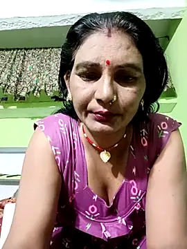 Snapshot of ZIVAA chatting on 05/01/26, 04:28 ZIVAA online show from 05/01/26, 04:28