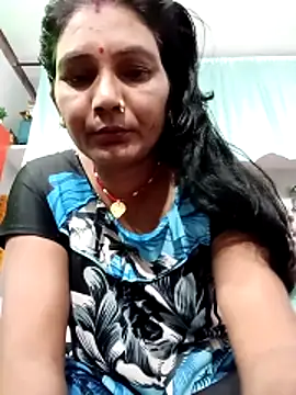 Snapshot of ZIVAA chatting on 05/02/26, 05:23 ZIVAA online show from 05/02/26, 05:23