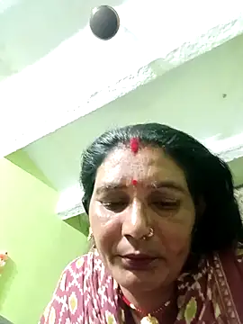 Snapshot of ZIVAA chatting on 05/05/26, 06:43 ZIVAA online show from 05/05/26, 06:43