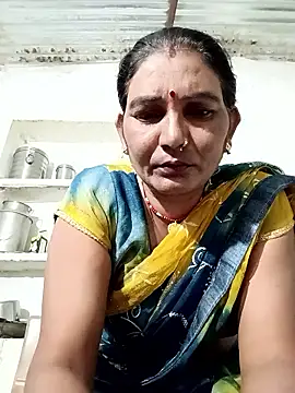Snapshot of ZIVAA chatting on 05/26/26, 05:42 ZIVAA online show from 05/26/26, 05:42