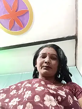 Snapshot of ZIVAA chatting on 06/12/26, 03:27 ZIVAA online show from 06/12/26, 03:27