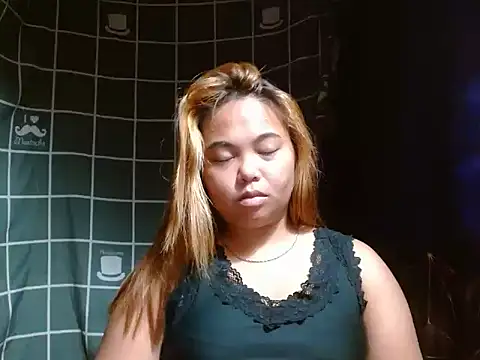 Snapshot of Hajaima chatting on 11/23/25, 12:16 Hajaima online show from 11/23/25, 12:16