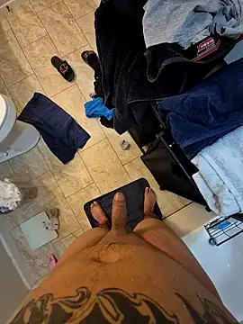 EsDezz88 online show from 12/19/25, 01:34