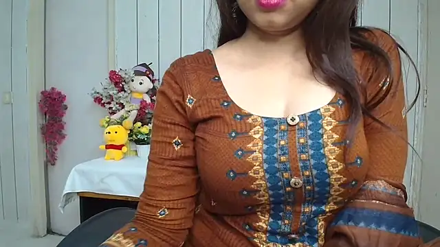 Snapshot of ruby100 chatting on 02/21/26, 01:56 ruby100 online show from 02/21/26, 01:56