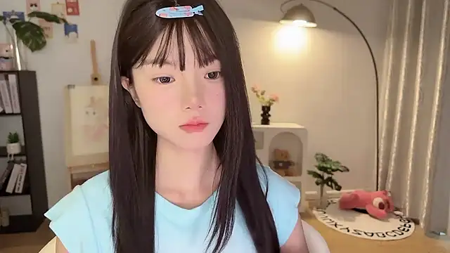 Momo-xx online show from 09/25/25, 11:52