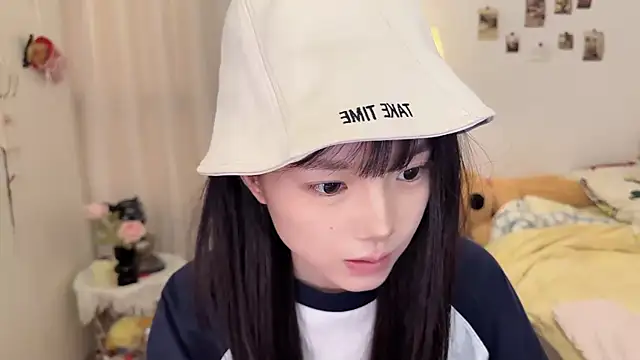 Momo-xx online show from 01/11/26, 12:48