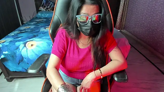 ShylaGill online show from 10/04/25, 10:46