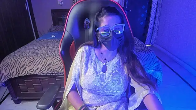 ShylaGill online show from 10/18/25, 11:00