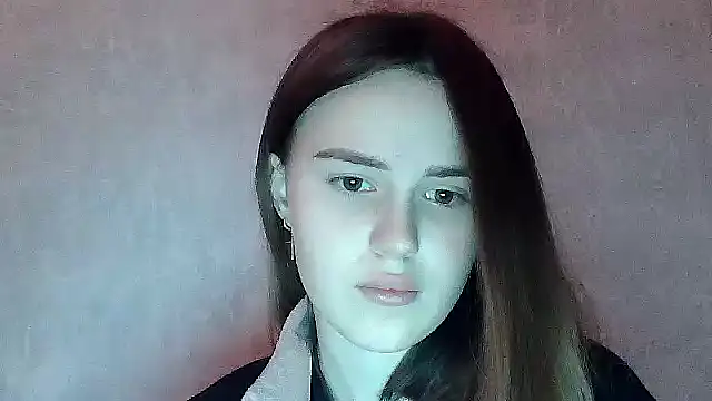 SweetLoraa online show from 12/15/25, 04:55