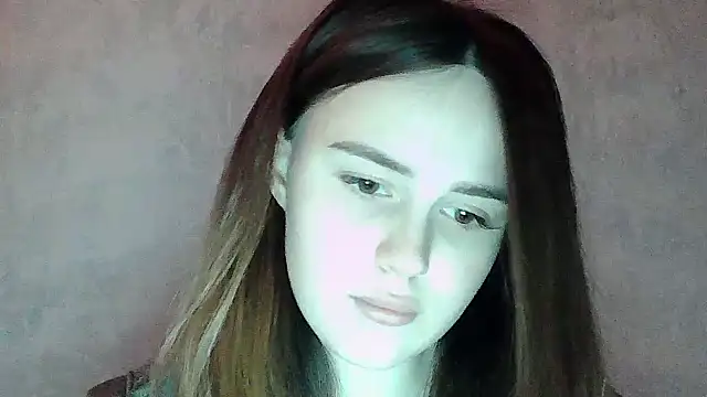 SweetLoraa online show from 04/12/26, 07:19