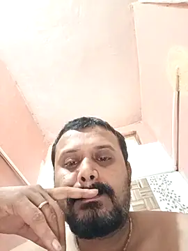 Snapshot of Sarad_sexydaddy chatting on 09/15/25, 03:50 Sarad sexydaddy online show from 09/15/25, 03:50