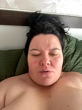 SunnyLeila2101 online show from 10/24/25, 09:38