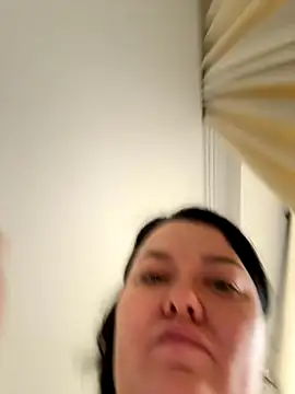 SunnyLeila2101 online show from 11/22/25, 09:52