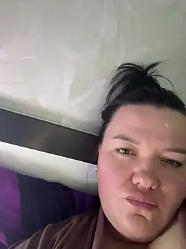 SunnyLeila2101 online show from 04/03/26, 06:39