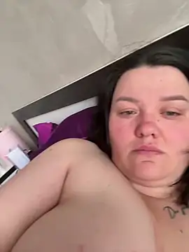 SunnyLeila2101 online show from 04/08/26, 04:12