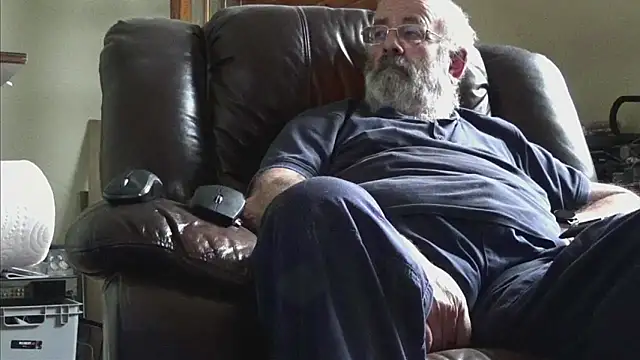 janzer13 online show from 10/18/25, 01:01