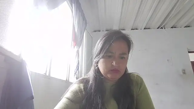 RosaPretty online show from 10/10/25, 04:06