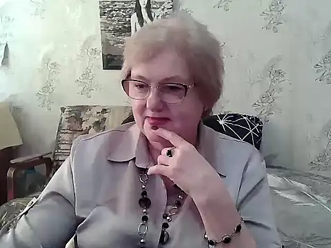 Snapshot of Renata62011 chatting on 05/04/26, 12:01 Renata62011 online show from 05/04/26, 12:01