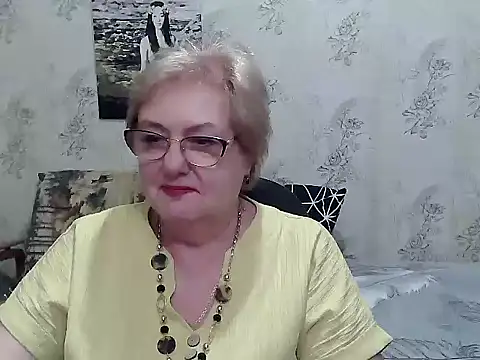 Snapshot of Renata62011 chatting on 05/22/26, 04:56 Renata62011 online show from 05/22/26, 04:56