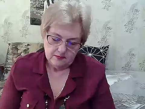 Snapshot of Renata62011 chatting on 05/25/26, 11:49 Renata62011 online show from 05/25/26, 11:49