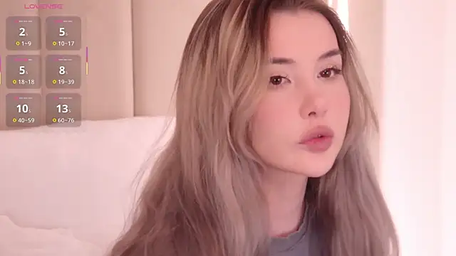 Nesolla online show from 04/01/26, 11:11