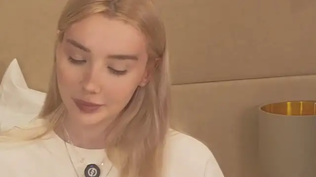 Nesolla online show from 07/24/26, 10:46