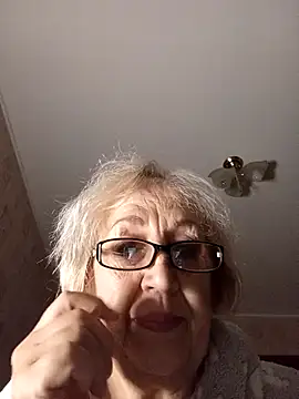 Anatolia5961 online show from 12/15/25, 02:49