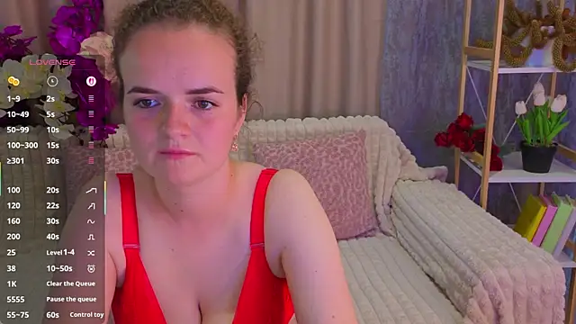 Snapshot of Luisa_Rosee chatting on 06/18/26, 05:39 Luisa Rosee online show from 06/18/26, 05:39