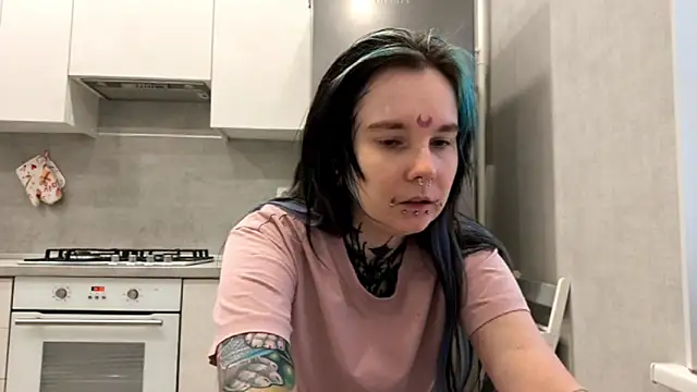 HighelikeGirl online show from 02/16/26, 09:16