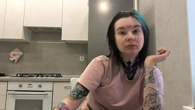 HighelikeGirl online show from 02/24/26, 04:10