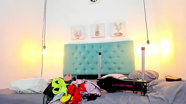 cris dulce online show from 09/28/25, 06:13