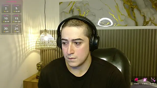 Lancelot 19 online show from 09/15/25, 09:04