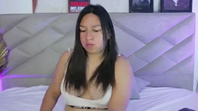 BellaRoux1 online show from 10/30/25, 12:06