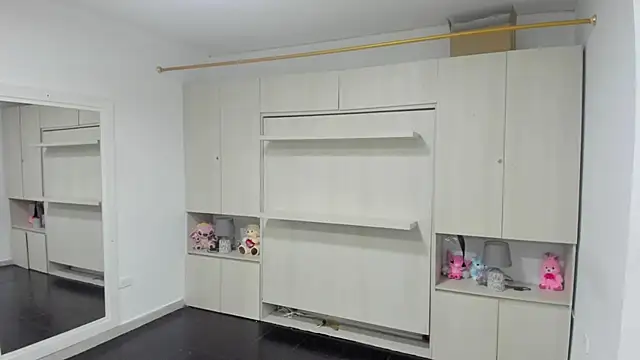 LilyWhitney online show from 06/20/26, 04:04