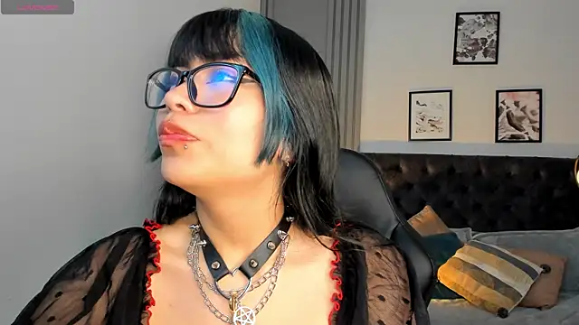 Snapshot of kur_purp chatting on 11/12/25, 09:47 kur purp online show from 11/12/25, 09:47