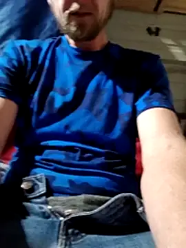 Snapshot of Canuseemeray chatting on 12/19/25, 01:23 Canuseemeray online show from 12/19/25, 01:23