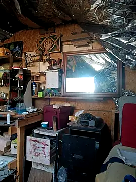 Snapshot of Canuseemeray chatting on 02/23/26, 05:43 Canuseemeray online show from 02/23/26, 05:43