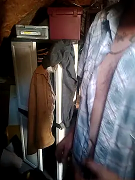 Snapshot of Canuseemeray chatting on 02/27/26, 03:23 Canuseemeray online show from 02/27/26, 03:23