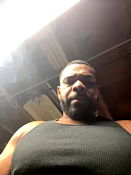 Snapshot of StrongP1738 chatting on 09/16/25, 03:24 StrongP1738 online show from 09/16/25, 03:24