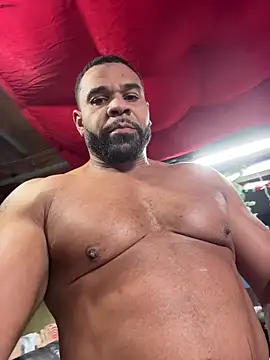 Snapshot of StrongP1738 chatting on 12/18/25, 06:08 StrongP1738 online show from 12/18/25, 06:08