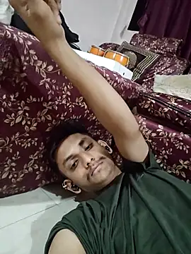 yung cplz online show from 10/07/25, 04:15