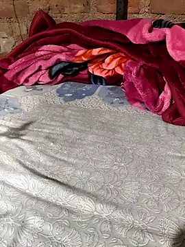 POOJACOUPLE online show from 12/21/25, 06:59