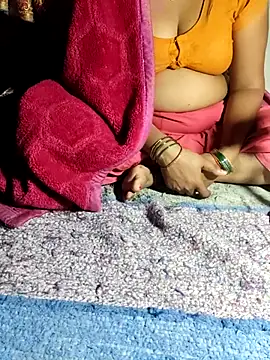 POOJACOUPLE online show from 07/24/26, 07:45