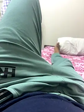 bigbulllaksh online show from 10/08/25, 05:32