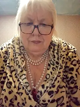 Alexia64231 online show from 10/30/25, 01:29