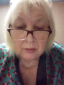 Snapshot of Alexia64231 chatting on 12/23/25, 03:15 Alexia64231 online show from 12/23/25, 03:15