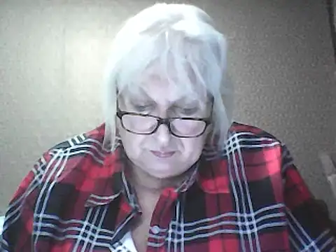 Snapshot of Alexia64231 chatting on 01/09/26, 10:33 Alexia64231 online show from 01/09/26, 10:33