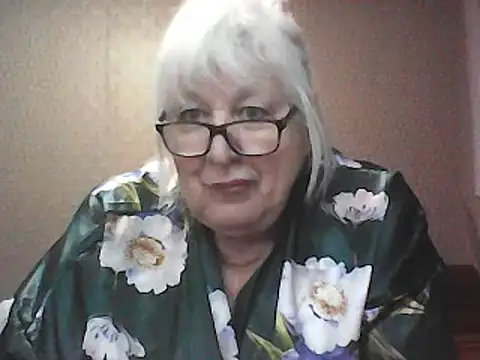 Snapshot of Alexia64231 chatting on 01/14/26, 06:19 Alexia64231 online show from 01/14/26, 06:19